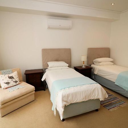 Hermanus Seaview Apartment Екстериор снимка